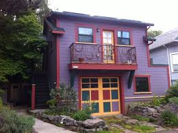 Don Golden & Edith Casterline's ADU: A Front Yard Cottage