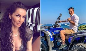 După ce a fost prezentatoare la ferma, mihaela se întoarce la pro tv, unde va face parte din echipa uneia dintre cele mai cunoscute emisiuni de talente. Mihaela RÄƒdulescu VorbeÈ™te Despre Fiul SÄƒu È™i Despre Pasiunile Acestuia Monden
