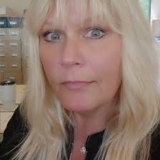 Sara Rian Books❤️‍🩹Thestoryofellaemz