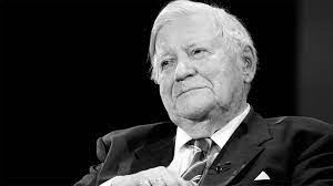 Got gebe im ewige ruhe, auch wenn er sicherlich schattenseiten wie jeder mensch hatte. Helmut Schmidt Ist Friedlich Gestorben Ndr De Nachrichten Hamburg