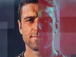 Dustin Knisley's Instagram, Twitter & Facebook