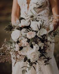 Mix up the flowers and colors. Pin On Wedding Bouquet