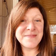 Suzanne Bradley (@Suzanne3388)