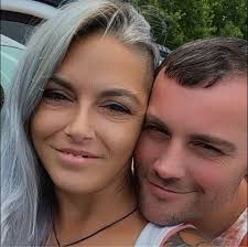 Looking for someone to clip my Peppas hooves around Norwalk ohio.