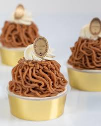 Laduree Paris Officiel On Instagram Notre Mont Blanc Est De Retour Our Mont Blanc Is Back Laduree Ladureeparis Laduree Laduree Paris Desserts