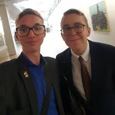 White and his friend steve amthor were driving home from work on oct. Max Locher On Twitter Philipp Amthor Im Bundestag Getroffen