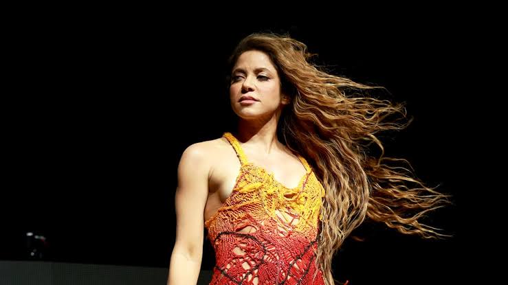 La loba se viene! Shakira anuncia su nueva gira internacional (y no pasará  por España de momento) | Música | LOS40