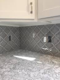 Msi Dove Gray Arabesque 10 1 2 In X 15 1 2 In X 8 Mm Glazed Ceramic Mesh Mounted Mosai Kitchen Tiles Backsplash Kitchen Backsplash Designs Backsplash Designs