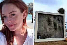 After opening in 2018 as both a club space and the set for her mtv show, lindsay lohan's beach club, it's looking like lohan beach. Lindsay Lohan Might Have Abandoned Her Mykonos Club And Here Are The Pictures That Prove It