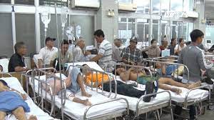 15 phút sau, bệnh nhân được đưa vào phòng mổ cấp cứu. Vtc14 Bá»‡nh Viá»‡n Chá»£ Ráº«y Un Táº¯c Bá»‹ Bá»‡nh Nhan Cáº¥p Cá»©u Qua Ä'ong Youtube