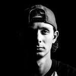 Leah Trover's Instagram, Twitter & Facebook