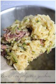 Il risotto alle zucchine è un primo piatto vegetariano, facile e veloce da realizzare. Risotto Con Polipetti E Zucchine Farina Lievito E Fantasia