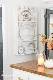 a new plate rack in the kitchen