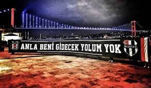Bunun üzerine fenerbahçe taraftarı ''i̇stanbul since 1453'' pankartı açmıştır. Besiktas Icin 25 Fikir Park Siyahin Gucu Kel Kartal