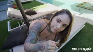 Giuliana Cabrazia Twerks Her Big Ass On This Lucky Dick | PornWex