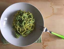 10 g castanha do brasil: Pasta Con Pesto Di Zucchine Light Un Avvocato Ai Fornelli
