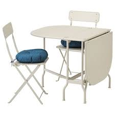 Ikea bahçelerinizi ve uzun yaz gecelerinizi daha keyifli hale getirecek olan modern tasarımlar geliştirmeye devam etmektedir. Ikea Bahce Mobilyalari Ve Kampanyali Fiyatlari 2020