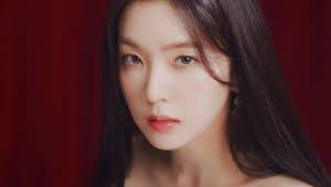 NỮ HOÀNG” IRENE (RED VELVET) XUẤT HIỆN TRONG VIDEO “QUEENS ARCHIVE