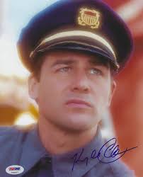 Imagen autografiada de kyle interpretando a Bruce Baxter en King Kong.