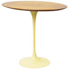 Early Eero Saarinen For Knoll Oval Tulip Side Table Tulip Side Table Side Table Saarinen