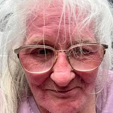 Stacey Waugh (@swaugh55)