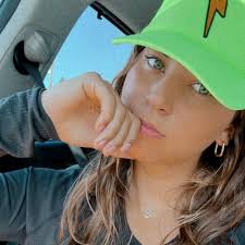 Carly Hendrickson (@carly.hendrickson) • Instagram photos and videos