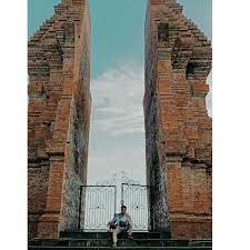 Poster hendaknya terbaca dengan baik dalam jarak maksimum 7 kaki atau sekitar 2 meter; Kata Kata Yang Digunakan Dalam Poster Hendaknya Dapat Menarik Brainly Co Id