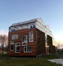 Une Maison Serre En Plein Cœur De La Ville De Rotterdam Maison Ecologique Construction Maison Maison