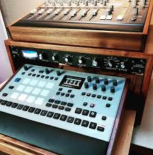 Walnut Rack Elektron Lux And X Desk Lux Wooden Panels By Mixingtable Com Studio Setup Audiophile Listening Room Home Recording Studio