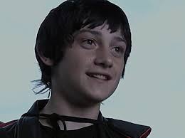 Meet Queue: Let 'Red Oaks' Star Craig Roberts Win Your Heart | Decider