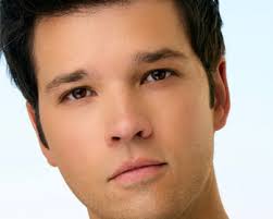 Exclusive Interview: Pop Culturalist Chats with Light as a Feather's Dylan  Sprayberry