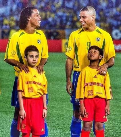 Ronaldo and Ronaldinho shock fans with a surprise appearance in Madonna's  World Cup final half-time show in Dubai, stealing the spotlight from Spain  vs Argentina.