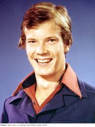 Earl Bell's Instagram, Twitter & Facebook