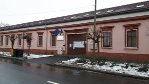 Oamenii fără adăpost strânși de pe strazile municipiului baia mare. Un Candidat La Un Post De Director In PrimÄrie AcuzÄ O PosibilÄ Trucare A Concursului