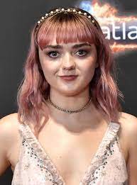 Maisie Williams just got an incredible blonde mullet