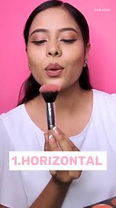 যে কোনও আউটফিটের সাথে মানানসই Nirvana Color Liquid Matte Lipstick