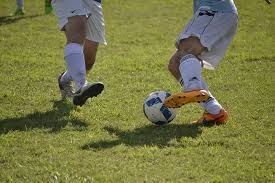 Gerak Lokomotor dan Non Lokomotor pada Sepak Bola dan Contohnya - Semua  Halaman - Kids