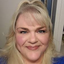 Twisted Tales of Mayhem: 2019 MMM Special Edition Anthology : Knight,  Sapphire, Davenport, Piper, Michele, Ryan, Schmidt, Esther E., deMora,  MariaLisa, Kay, Colbie, Osborn, KE, Davenport, Jack, Atlas, Lilly, Kelly,  Kathleen: Amazon.de: