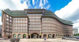 This large angular building is located on a site of approximately 6,000m², spanning the fischertwiete street in hamburg. Chilehaus Review Hamburg Germany Sights Fodor S Travel