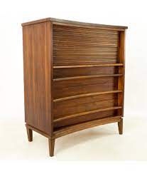 Mid century dresser credenza $600 (san antonio). Bassett Mid Century Curved Front Walnut 5 Drawer Highboy Dresser