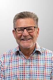 1324 Macadamia Dr, Fallbrook, CA 92028