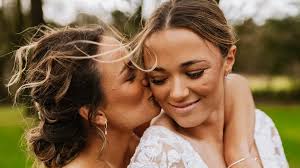 Wales rugby internationals marry each other in stunning wedding ceremony