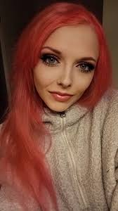 My boyfriend got is own gaming room, i got my pink room 💁‍♀️✨💕 It change  a little since the picture but pink sofa got this all 👌✨