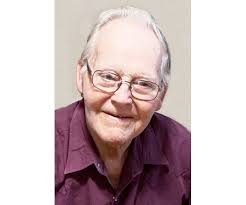 Kenneth Hoffman Obituary (1934