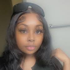 someone gotta tell me where i can get my lashes done & it'll be worth it  😭🙏