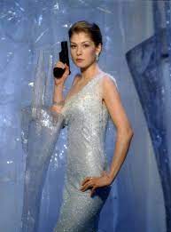 Huge collection, amazing choice, 100+ million high quality, affordable rf and rm images. Rosamund Pike Tá»« Bond Girl Tá»›i Gone Girl Rosamund Pike James Bond Bond Girls Rosamund Pike