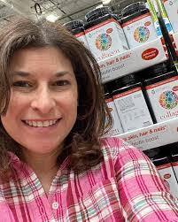 Elia Murphy's Instagram, Twitter & Facebook