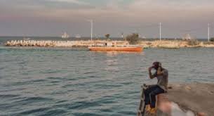 Hanya dengan 30 menit saja dengan kapal cepat ( speedboat ) anda sudah bisa menginjakan kaki anda di pulau indah ini. Fakta Pulau Lancang Yang Disebut Dalam Kasus Sriwijaya Air Hilang Kontak