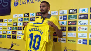 Vitesse'de oynayan hollandalı oussama tannane ile geçen hafta amsterdam'da bir görüşme sağlayan fenerbahçe yönetimi, her konuda anlaştığı futbolcuyu ve menajerini i̇stanbul'a davet etti. Laliga Las Palmas Las Palmas Flop Tannane I Didn T Even Know The Team Was On An Island Marca In English