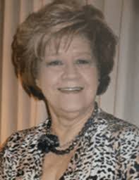 Lori Welton's Instagram, Twitter & Facebook